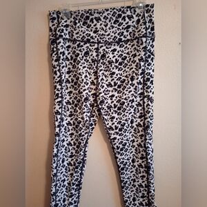 Women's workout leggings